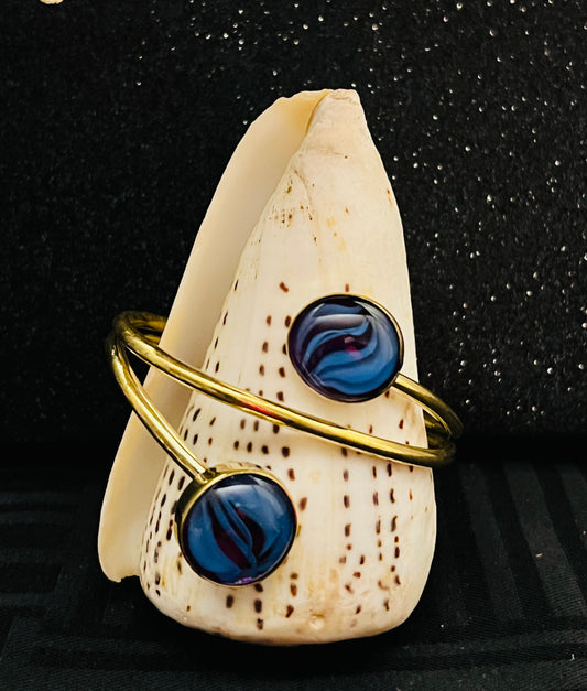 Double Spiral Bracelet w/Glass Pendanrt