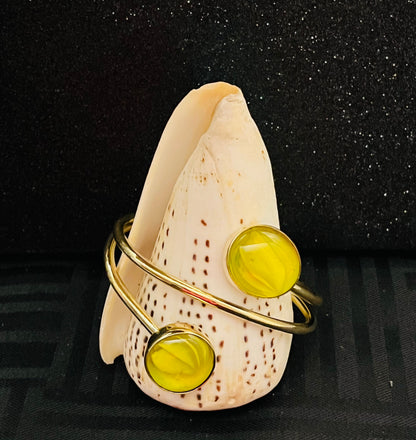 Double Spiral Bracelet w/Glass Pendanrt